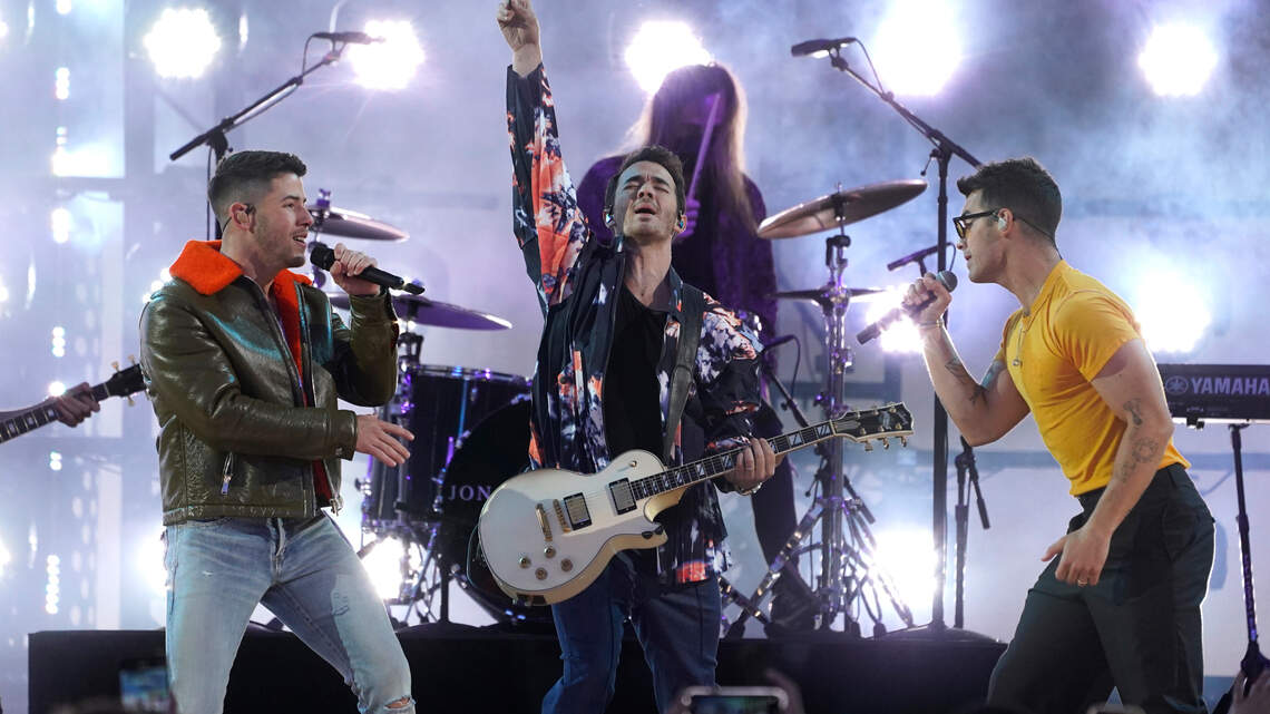 Where to find tickets for the Jonas Brothers in Sacramento